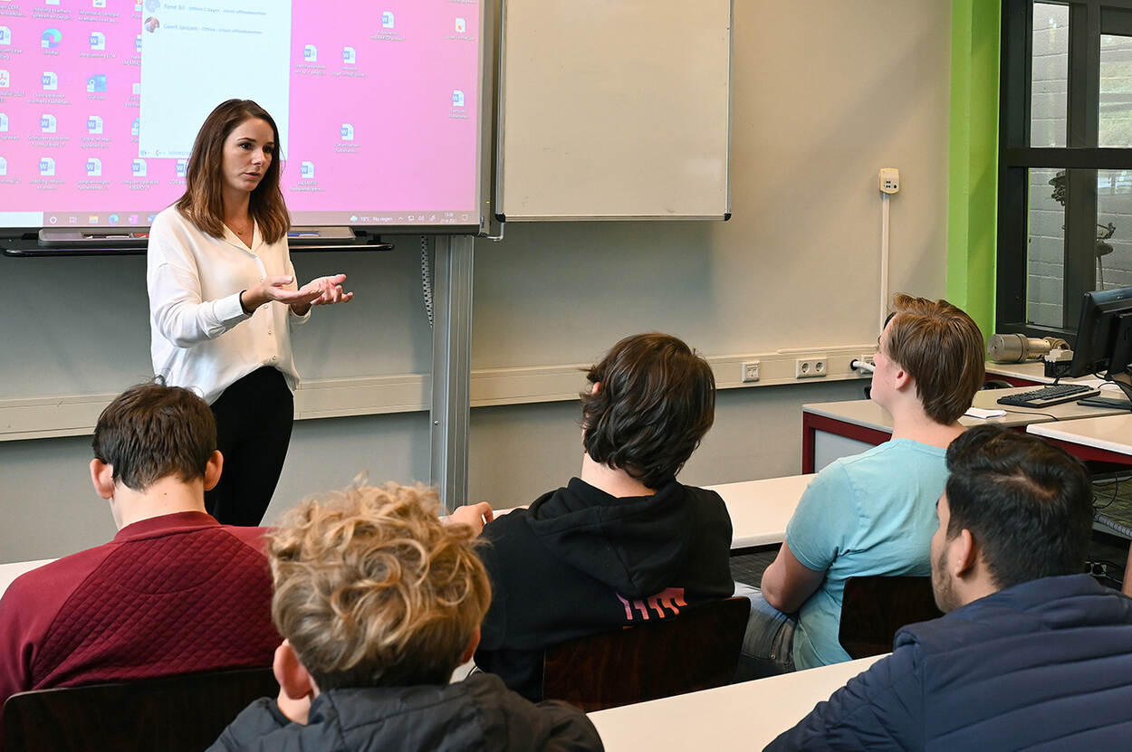 Kirsten Cuppen Laat Onderwijs Meer Aansluiten Op De Arbeidsmarkt ...